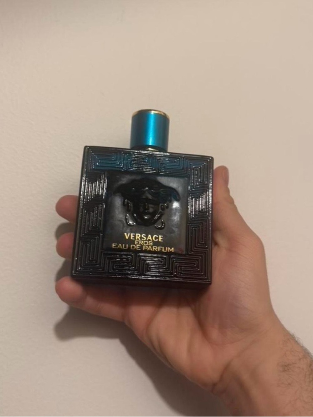 Versace Eros Metallic Blue and Gold Box - Picture 3 of 3